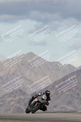 media/Nov-16-2025-Race Pace (Sun) [[8c5fa54630]]/Verified Riders/5-Turn 9 (1135am)/